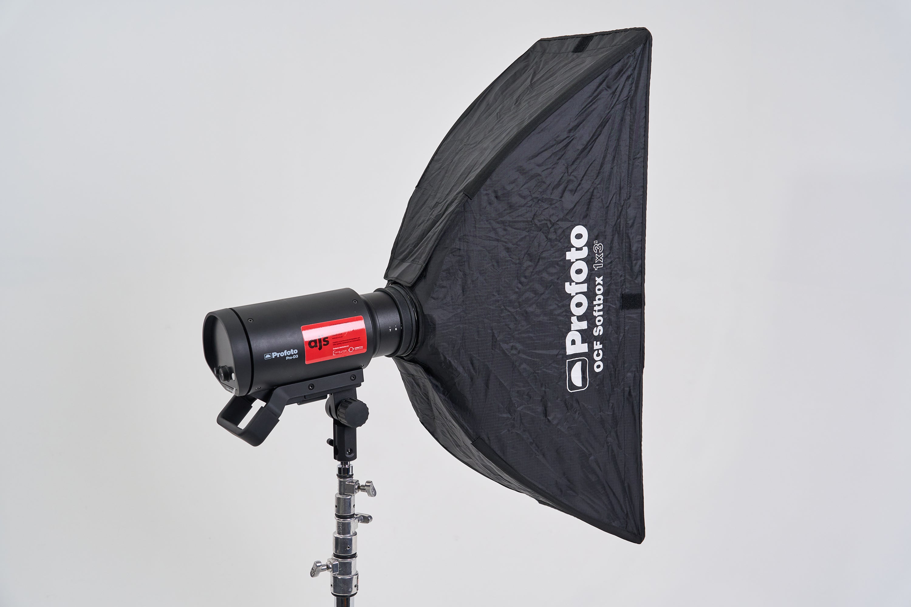 Profoto OCF Softbox 1x3' (30x90cm) Strip With Softgrid (EX DEMO)