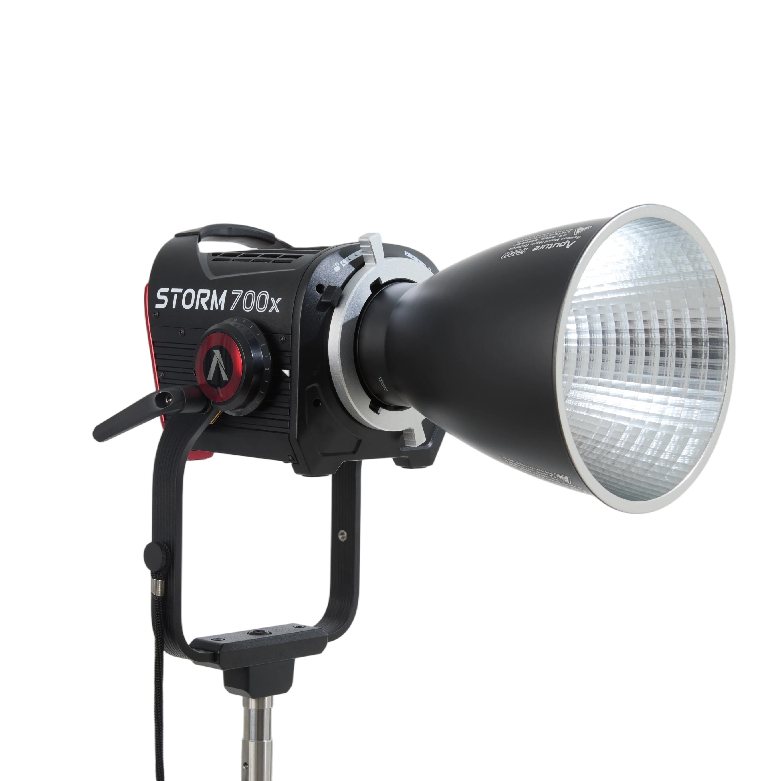 Aputure BM6825 25° Reflector connected to a Storm 700x.