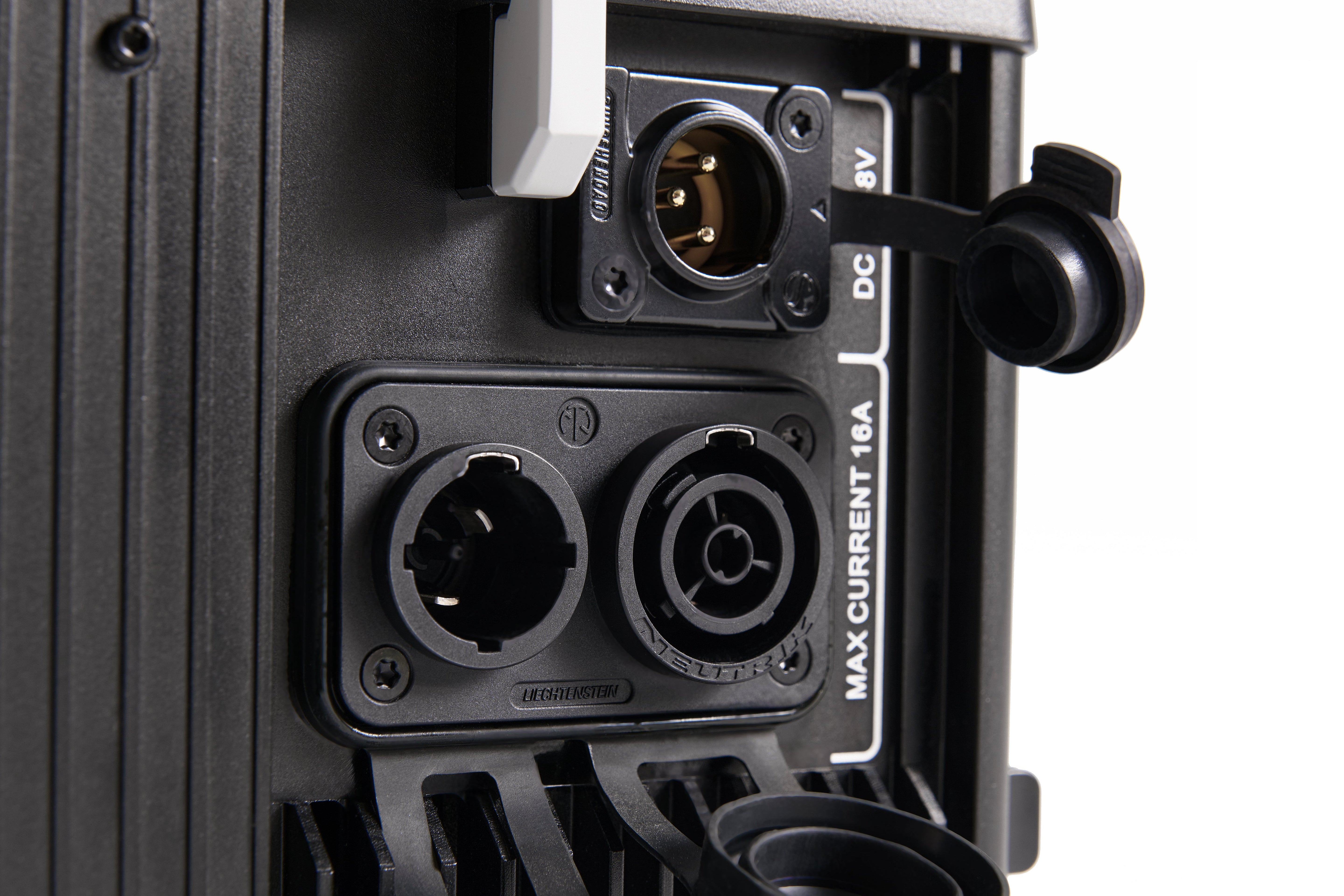 Aputure INFINIMAT 400W Control Box showing the DC connection point and mains power in connection points.