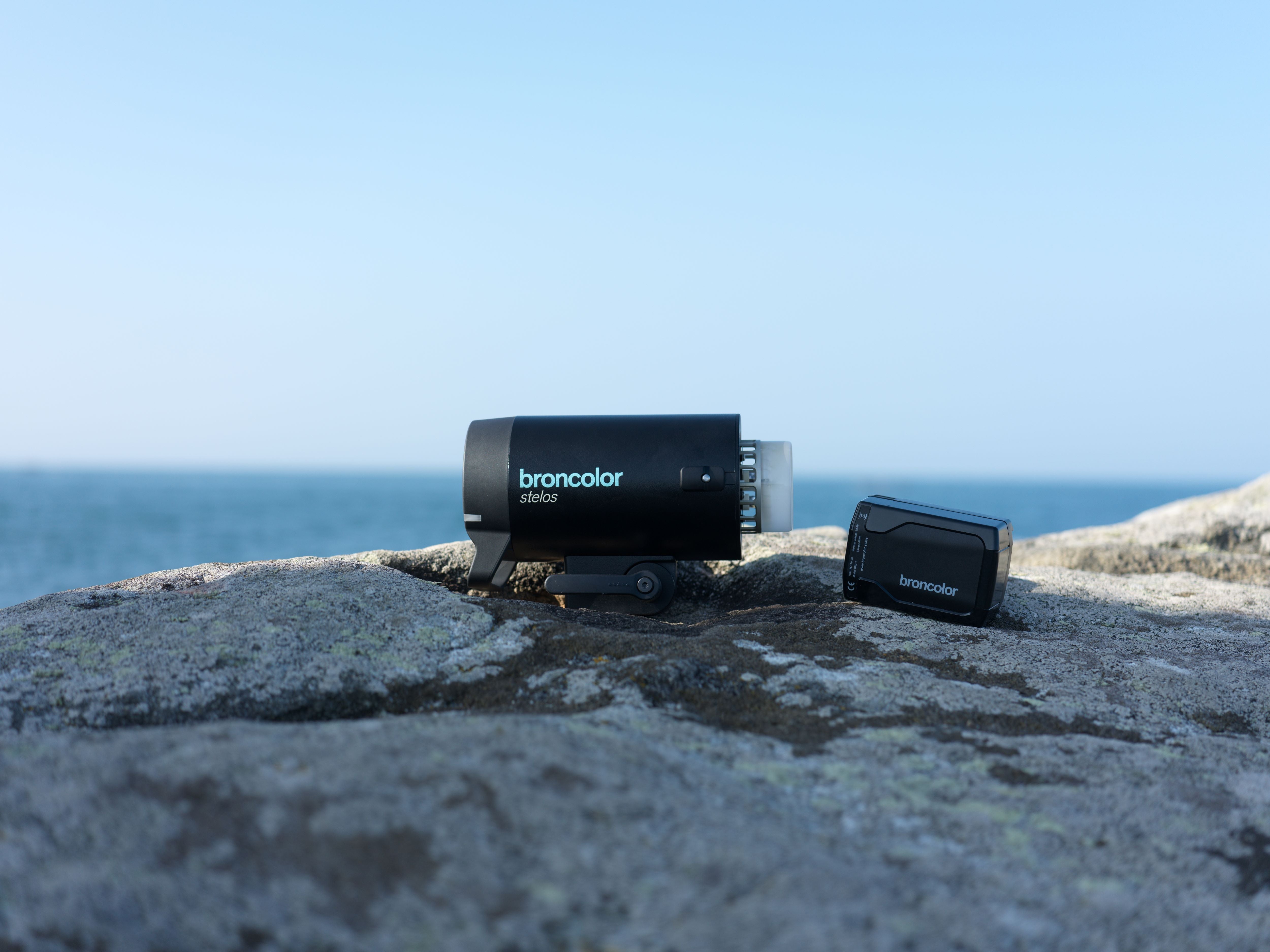 Broncolor Stelos 800 L Monolight with attaching battery in a coastal environment.