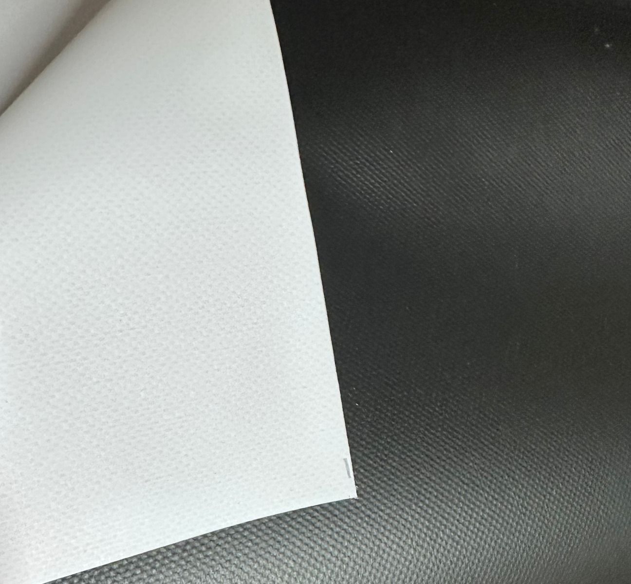 LuxS Black & White Vinyl on 2.75m alloy core
