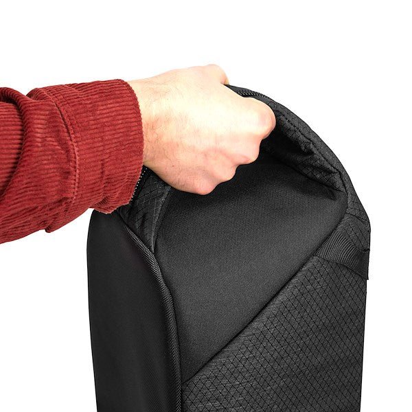 Handle shown on Manfrotto Pro Light Tripod Bag 80.