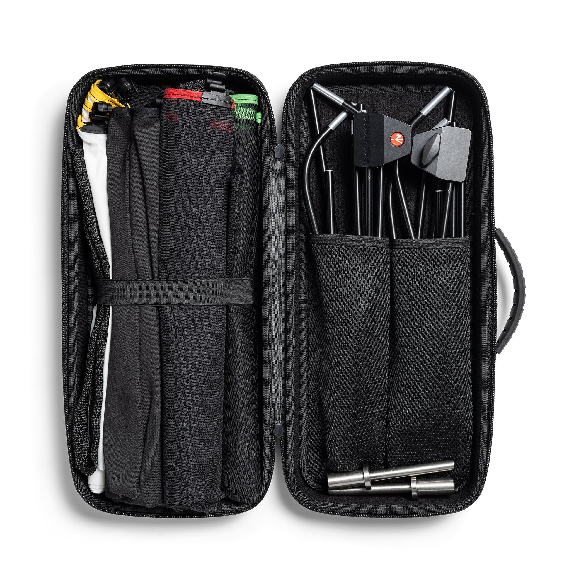 Manfrotto Rapid Flag 24"x36" LL LR1912 kit contents inside the supplied hard fabric case.