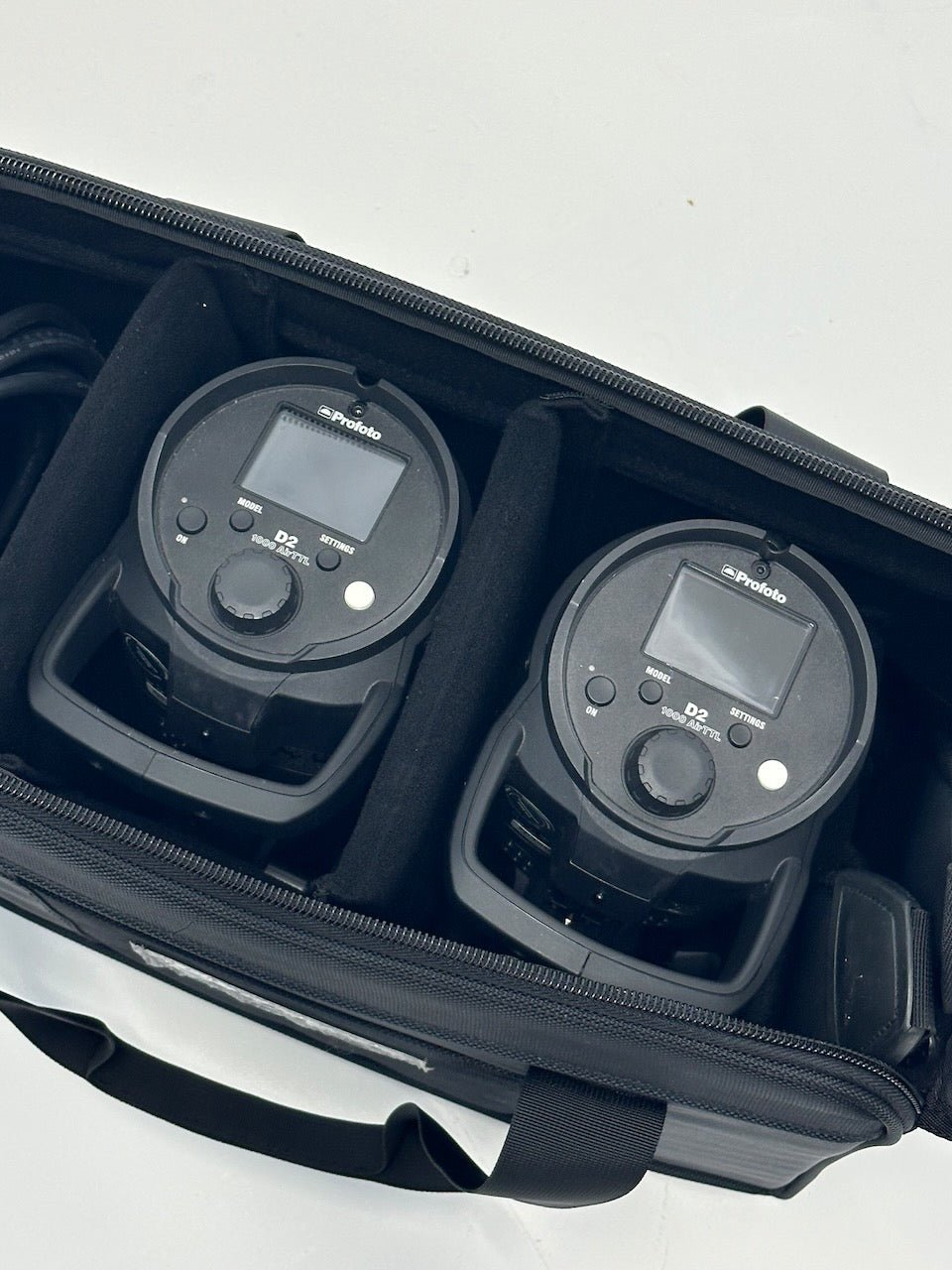 Profoto D2 Duo 1000/1000 AirTTL Monolight Kit (USED)