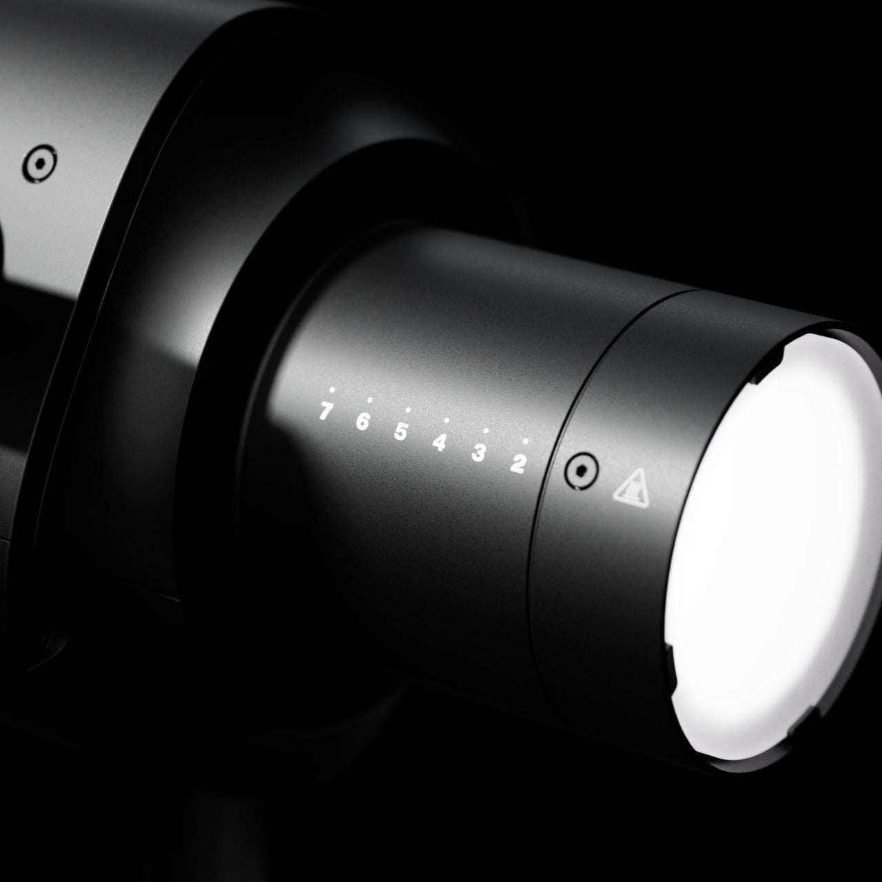 Detail image of the Profoto L600C head.