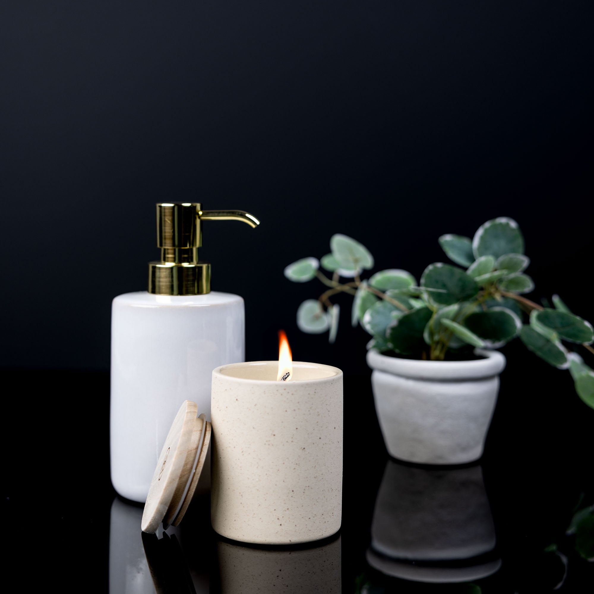 V-Flat Black Gloss/Black Matte Duo Board.