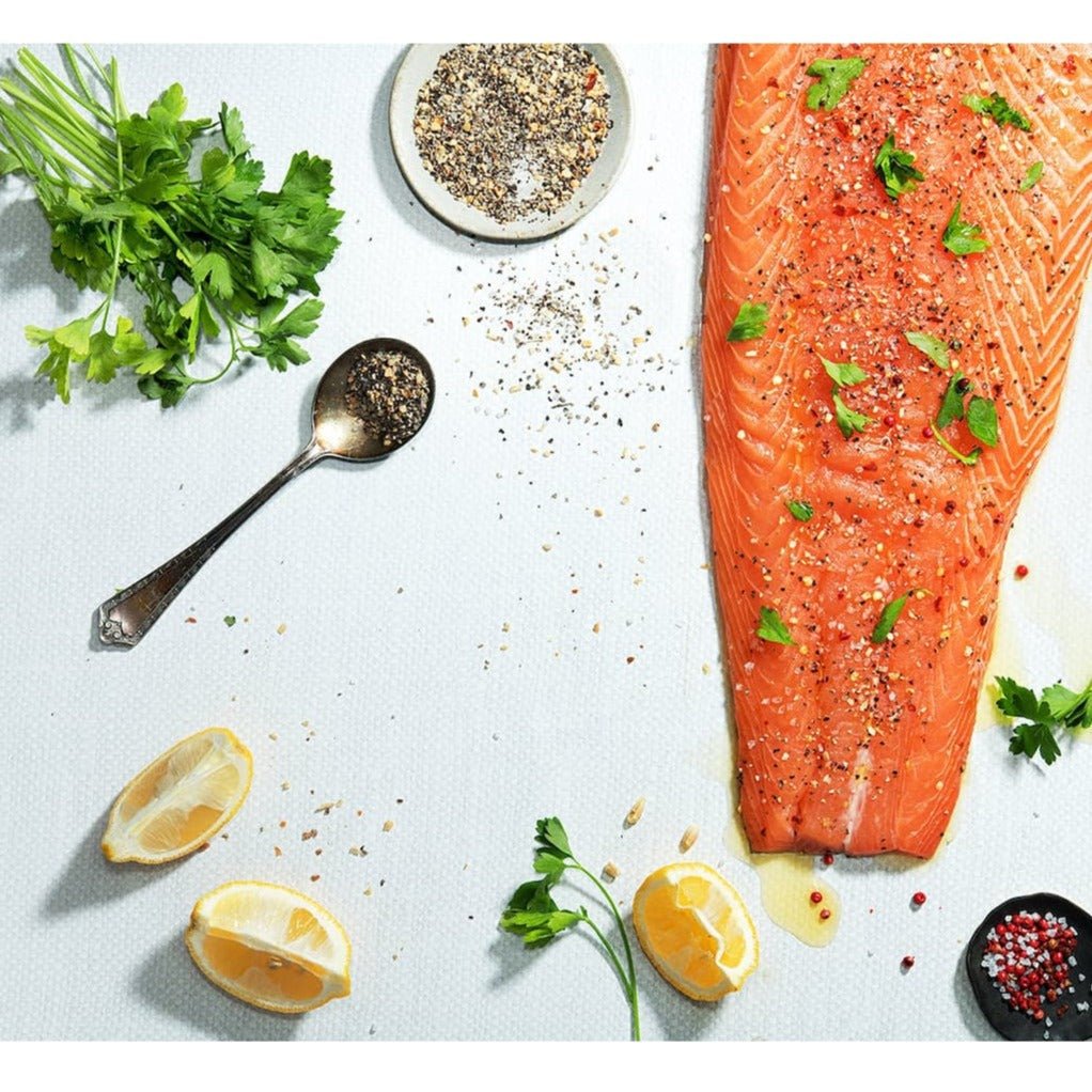 V-Flat Linen White/Linen Cream - XL Duo Board with salmon being pictured.