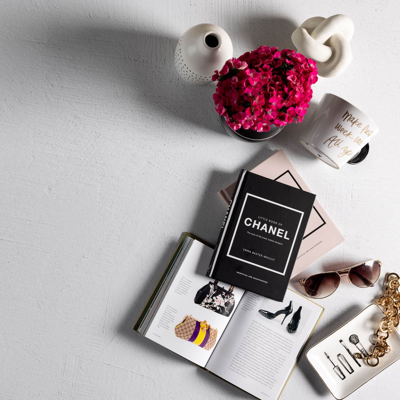 V-Flat Raw Concrete/Vintage Plaster Duo Board.