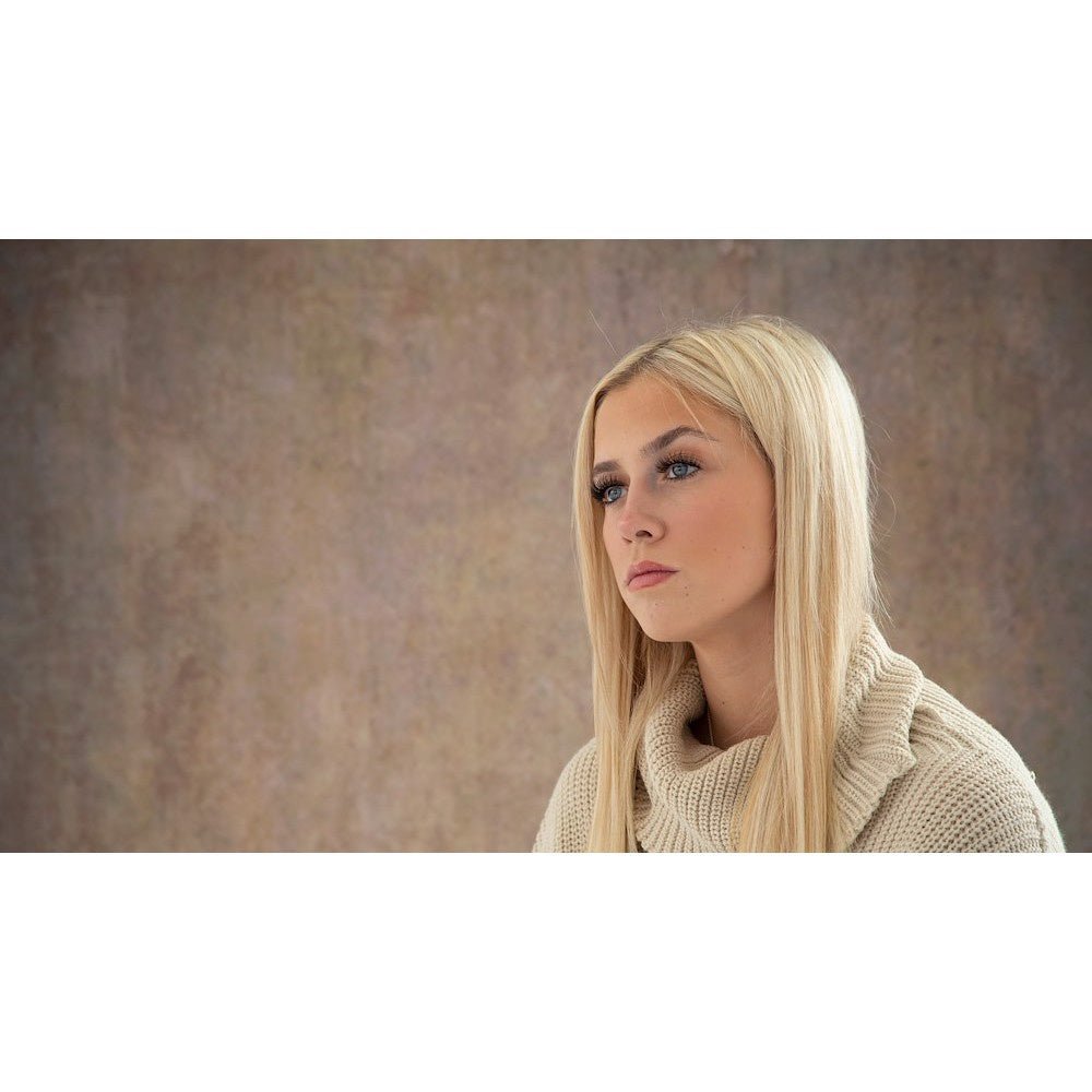 Manfrotto Vintage Collapsible 1.5 x 2.1m Walnut/Pewter background being used on a photo shoot