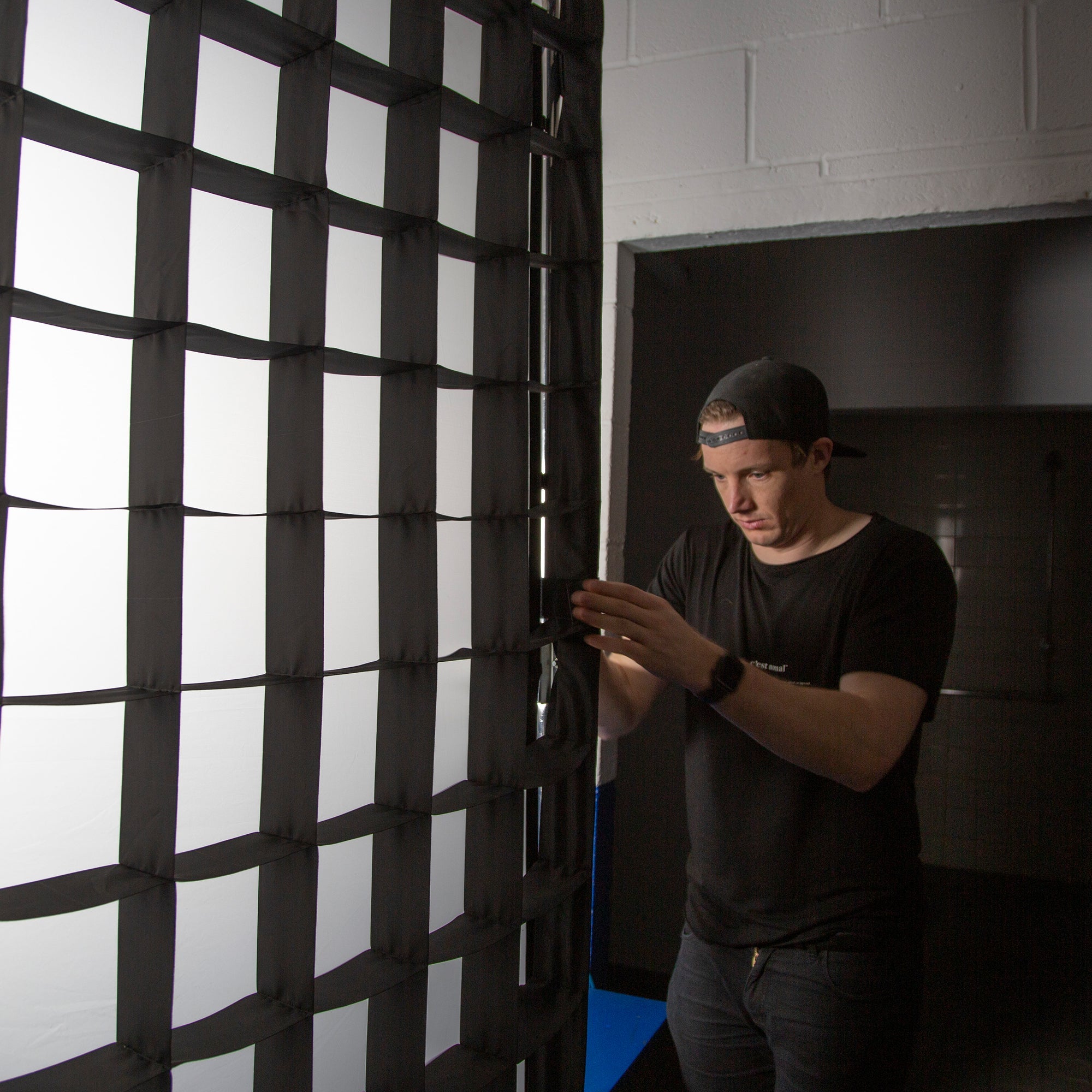 Manfrotto Skylite Rapid DoPchoice 60 Degree SNAPGRID® 2m x 2 being set up