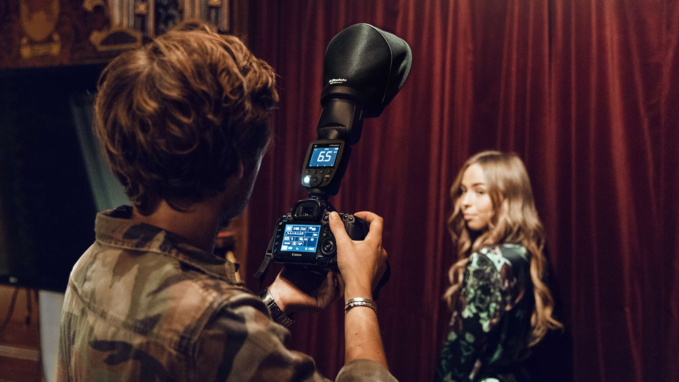 Profoto A-Series Soft Bounce in action on a photo shoot.