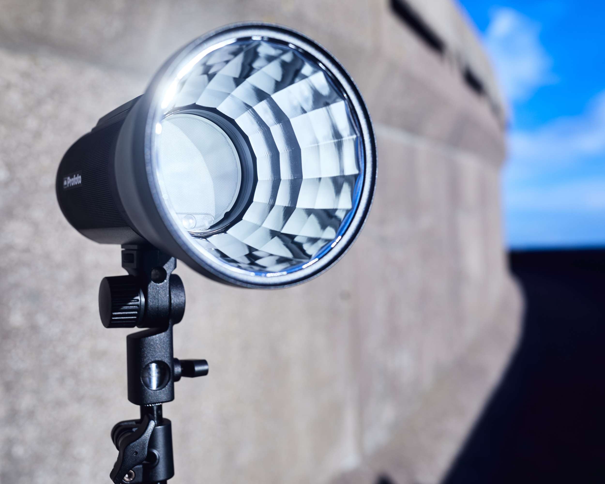 Profoto Clic Magnum attached to a light.