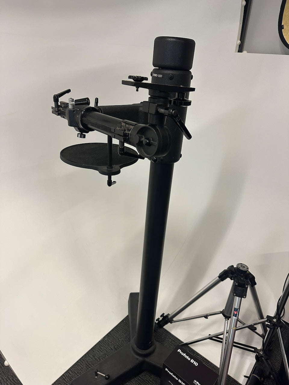 Cambo UST 9ft Camera Stand with base and geared arm