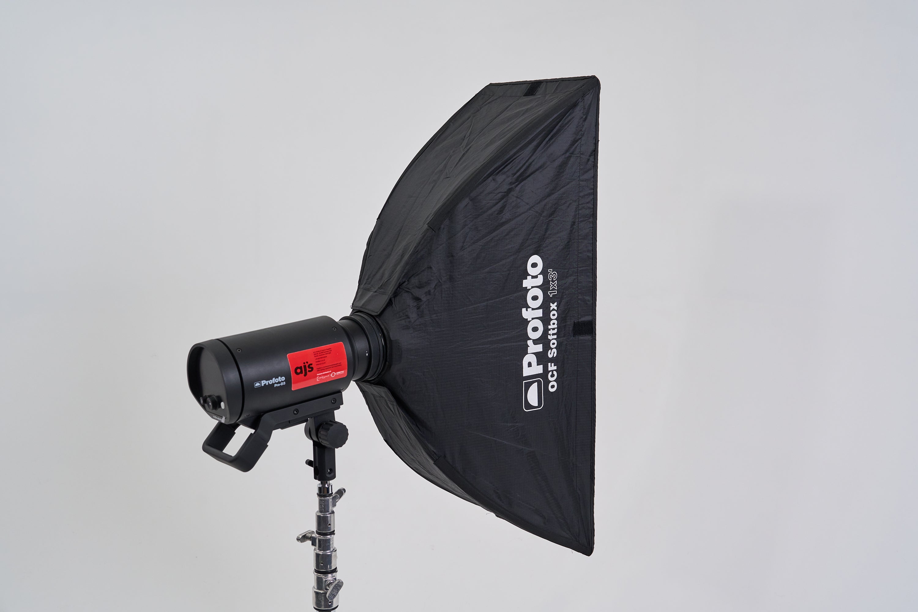 Profoto OCF Softbox 1x3' (30x90cm) Strip With Softgrid (EX DEMO)