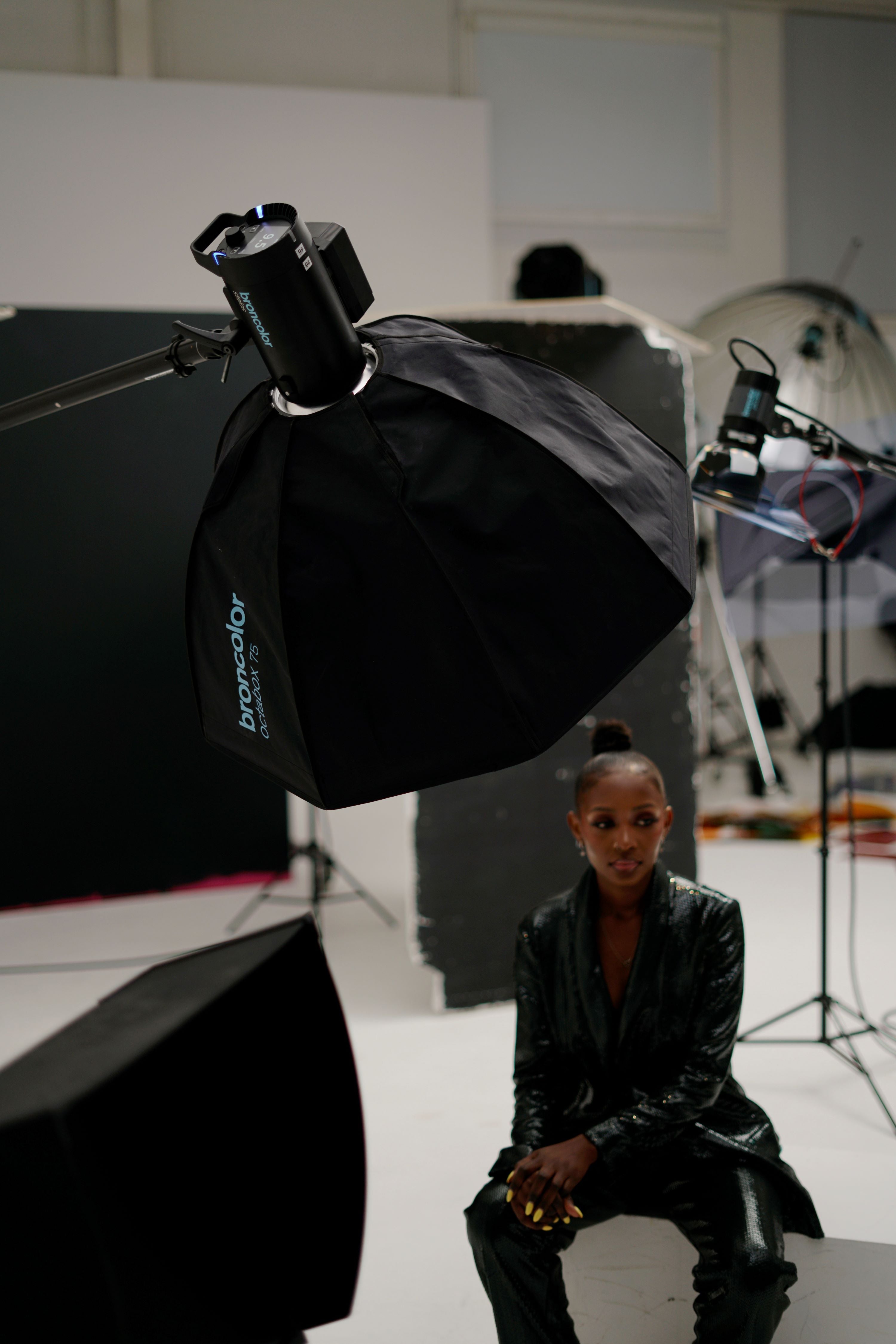 The Broncolor Stelos 800 L Monolight being used on set with a Octabox 75 Light Shaper.