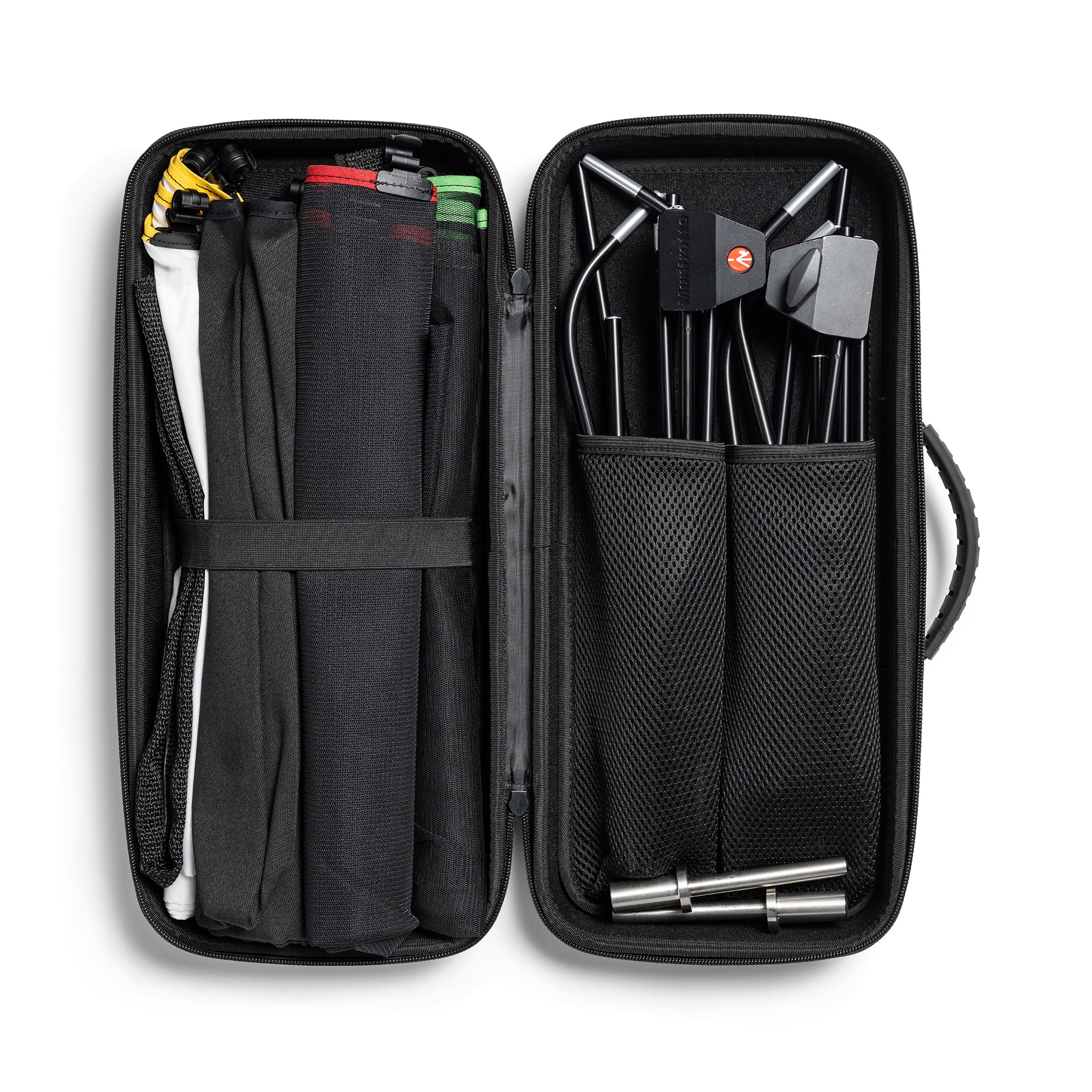 Manfrotto Rapid Flag 24"x36" LL LR1912 kit contents inside the supplied hard fabric case. 