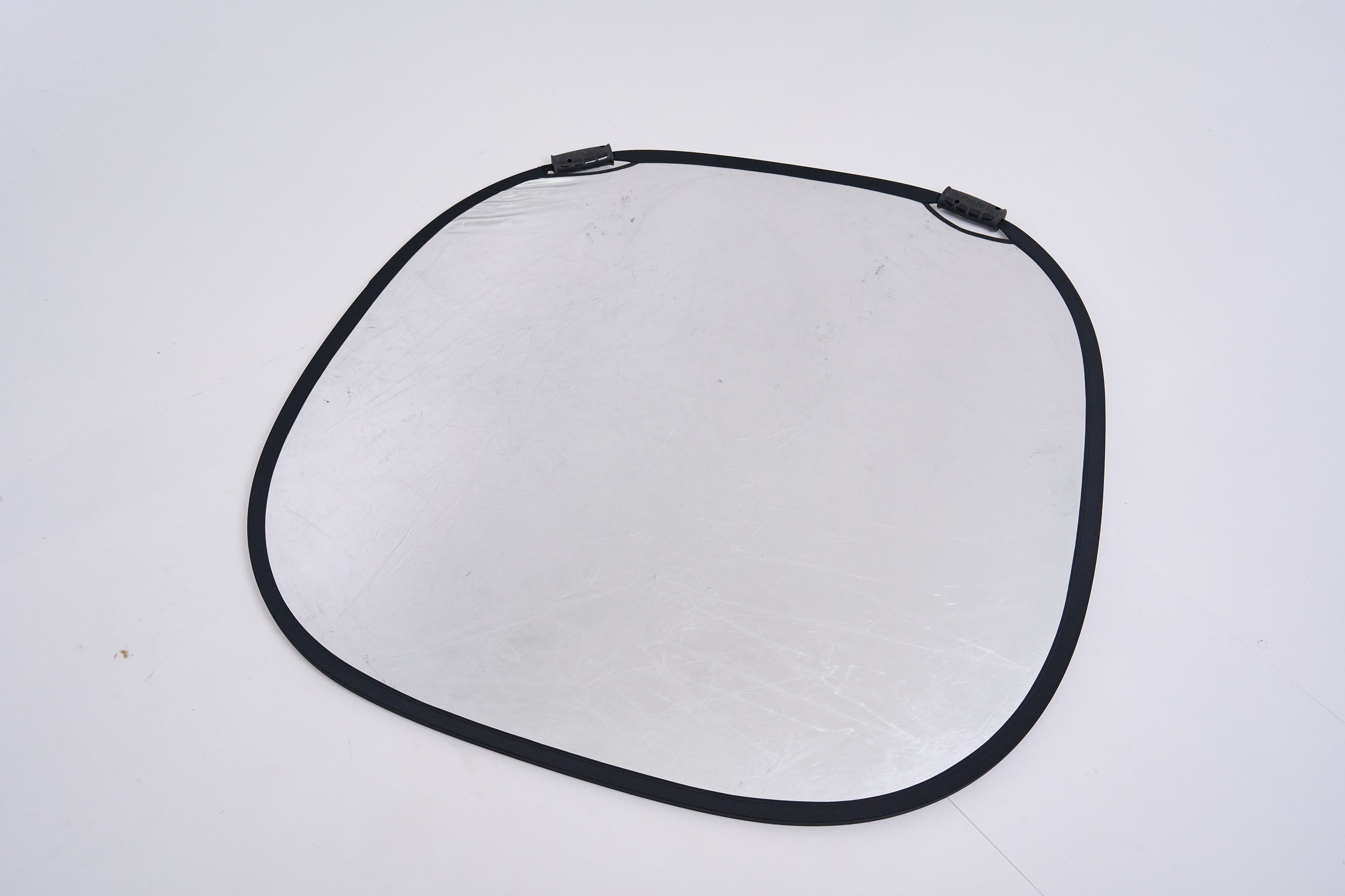 Profoto Collapsible Reflector Silver/White L (120cm/47") (EX DEMO)
