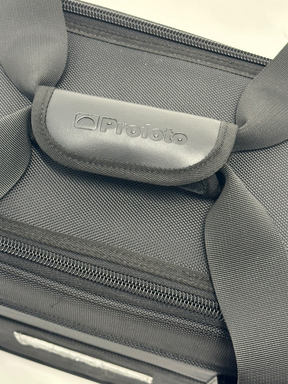 Profoto D2 Duo 1000/1000 AirTTL Monolight Kit (USED)