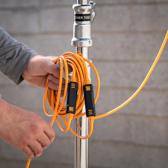 Tether Tools Tether Pro 31' (9.4m), USB-C to USB-C, Straight to Right, High Visibility Orange