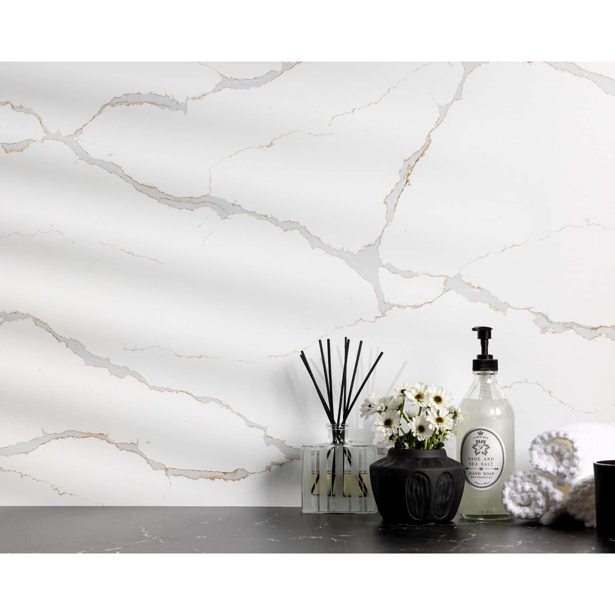 V-Flat Carrara Blue/Calacatta Gold Duo Board.