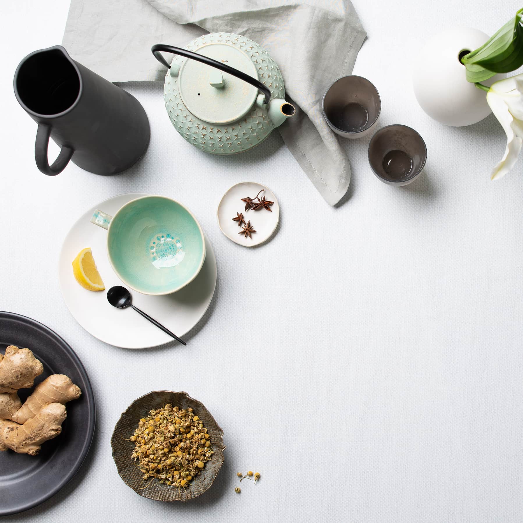 V-Flat Linen White/Linen Cream Duo Board with various items photographed. 