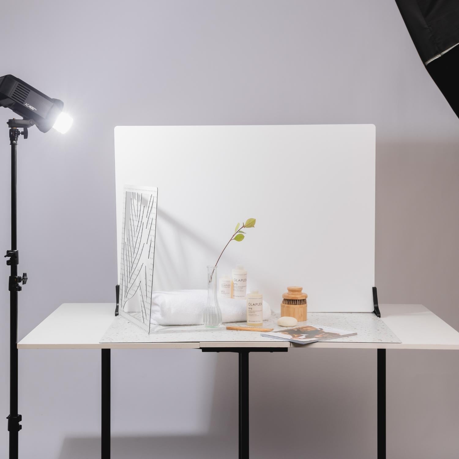 V-Flat White Gloss/White Matte - XL Duo Board in a studio environment.