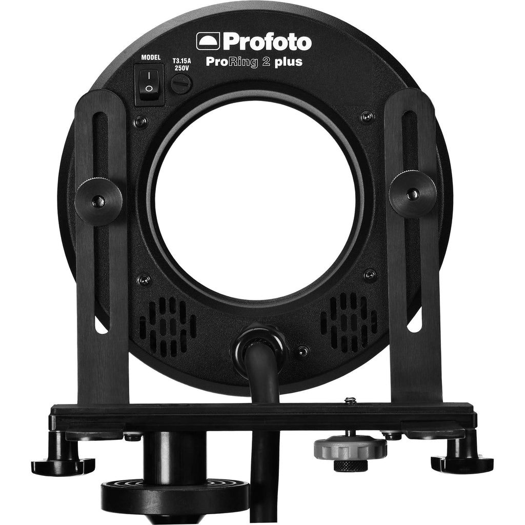 Rear View Of the Profoto ProRing2 With Modelling Lamps