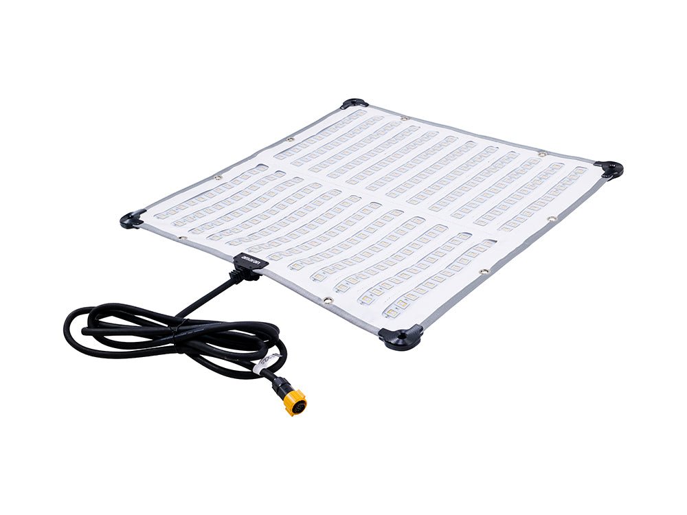 Amaran_F22c_LED_Panel_with_connecting_cable_png