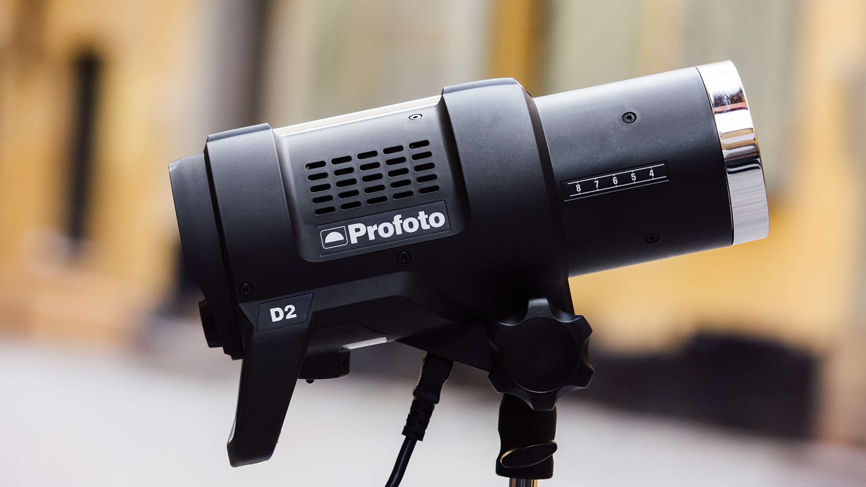 Profoto D2 1000 AirTTL Monolight side view